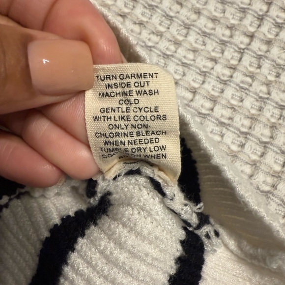 Marled Women's Striped Sweater - Black and White - Picture 6 of 12